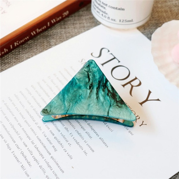 Emerald Iridescent Marble & Gold Hair Claw Medium - Picture 2 of 8